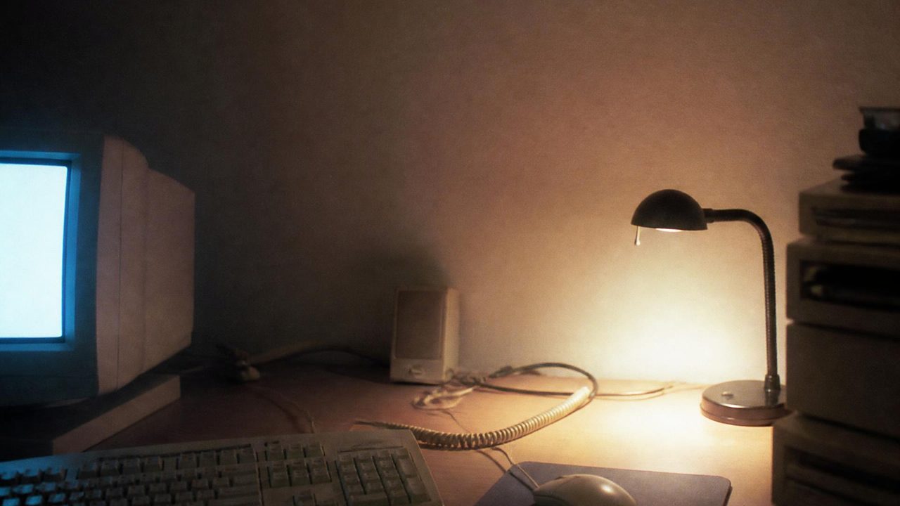 Desk, 1997 — 1997 wallpapers for desktop