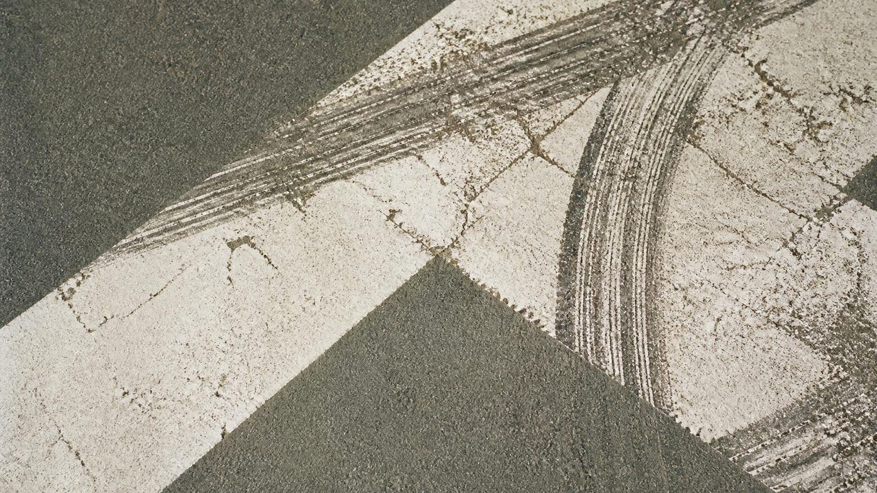 White Line — car and road wallpapers for desktop